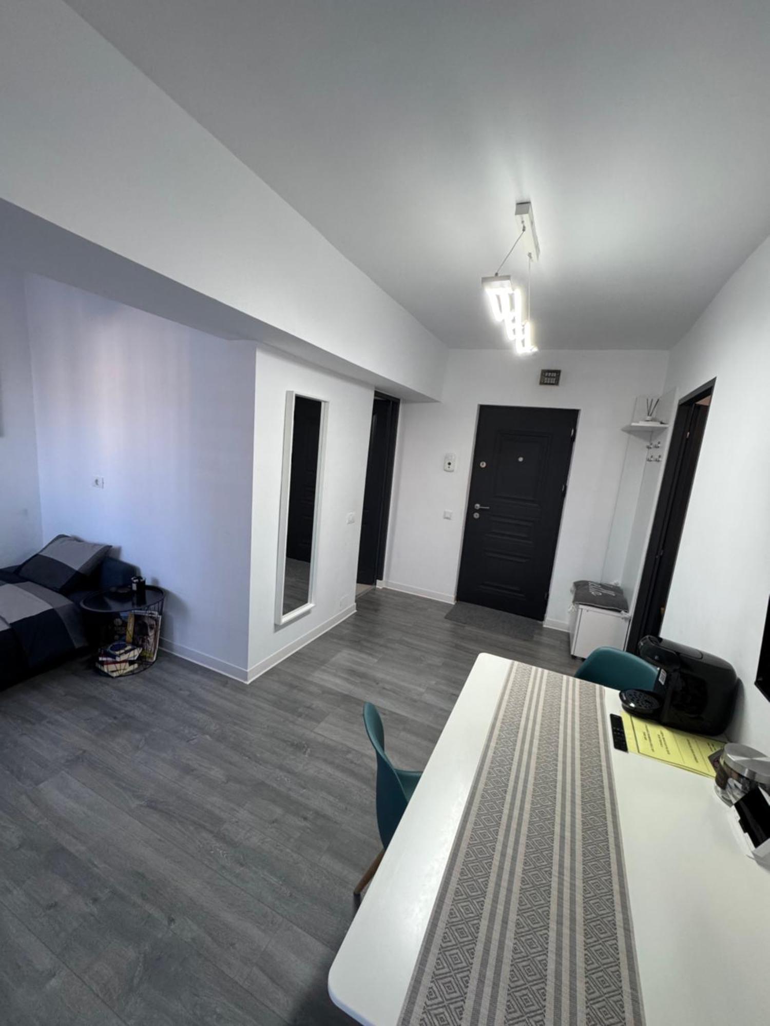 Central Apartment Târgu Jiu Eksteriør billede